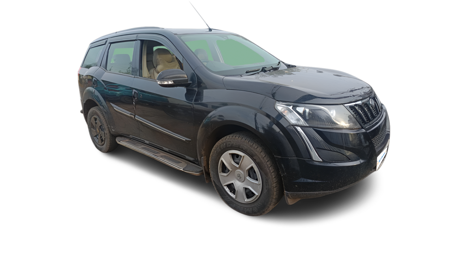 Mahindra XUV500-img